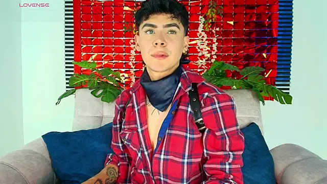 CamiiGuzmanX online show from 02/12/26, 08:19