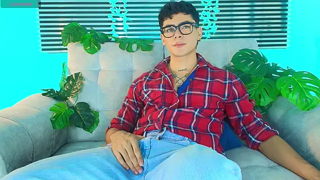 CamiiGuzmanX online show from 05/29/26, 08:37