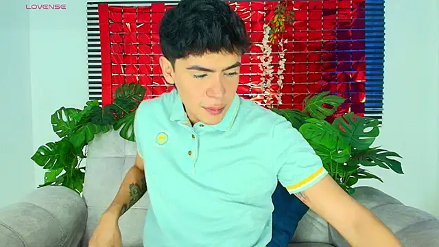 CamiiGuzmanX online show from 02/28/26, 08:41