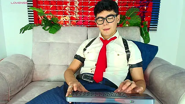 CamiiGuzmanX online show from 02/17/26, 08:50