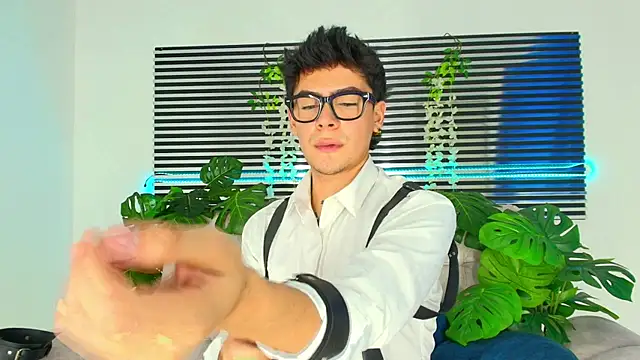 CamiiGuzmanX online show from 03/05/26, 10:16