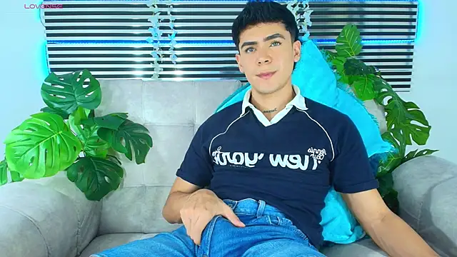 CamiiGuzmanX online show from 05/01/26, 08:25