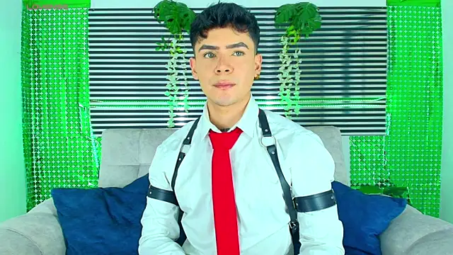 CamiiGuzmanX online show from 03/20/26, 08:21