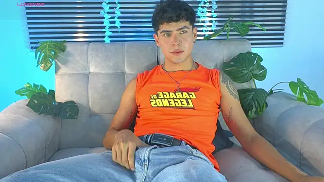 CamiiGuzmanX online show from 07/08/26, 07:58