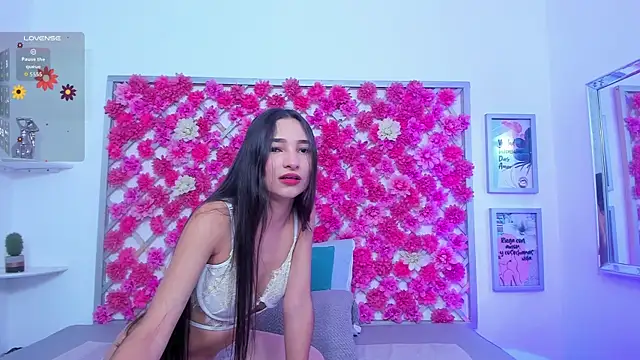 hannah miller 1 online show from 12/03/25, 11:53