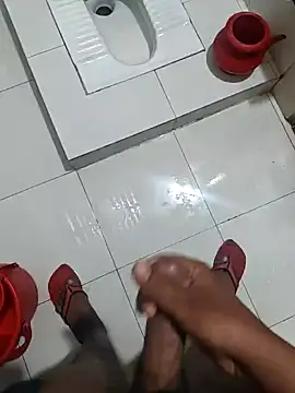 Snapshot of obin112233 chatting on 02/16/26, 06:28 obin112233 online show from 02/16/26, 06:28