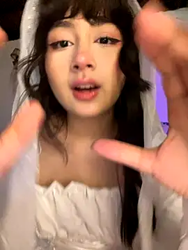 Snapshot of kaori_77 chatting on 10/12/25, 04:14 kaori 77 online show from 10/12/25, 04:14