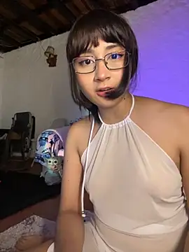 Snapshot of kaori_77 chatting on 11/02/25, 03:11 kaori 77 online show from 11/02/25, 03:11