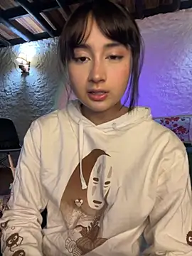 Snapshot of kaori_77 chatting on 11/23/25, 03:27 kaori 77 online show from 11/23/25, 03:27