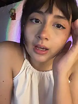 Snapshot of kaori_77 chatting on 09/22/25, 04:29 kaori 77 online show from 09/22/25, 04:29
