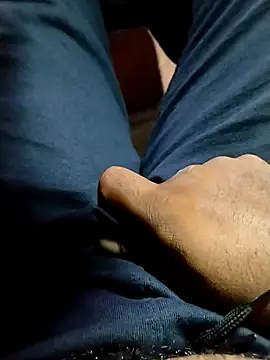 Snapshot of Girls_pussy_rider chatting on 10/18/25, 06:43 Girls pussy rider online show from 10/18/25, 06:43