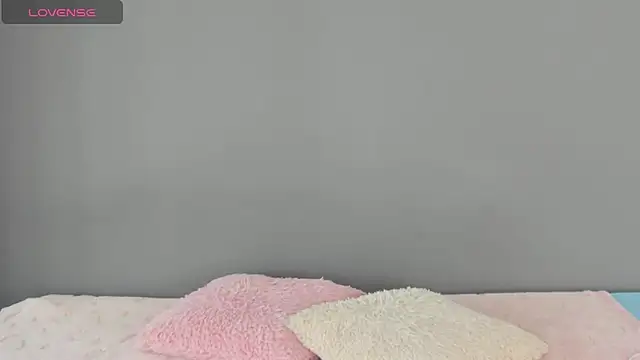 Snapshot of AntonellaaRossii chatting on 09/21/25, 02:00 AntonellaaRossii online show from 09/21/25, 02:00