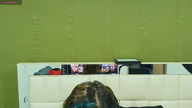 gisell gomez online show from 10/22/25, 12:15