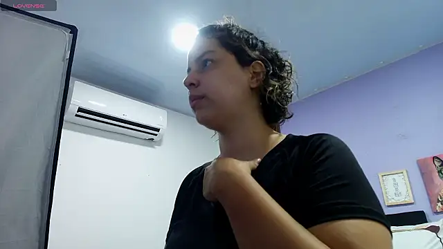 gisell gomez online show from 03/26/26, 08:29