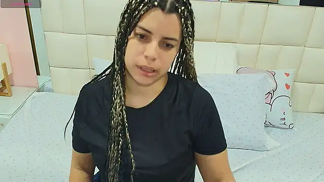 gisell gomez online show from 11/29/25, 12:27