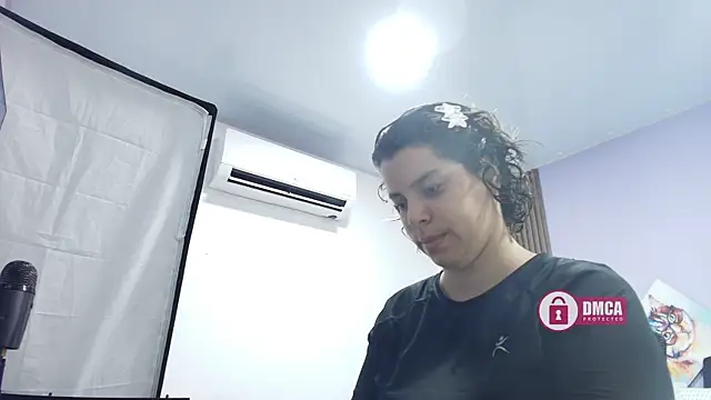 gisell gomez online show from 04/10/26, 08:27