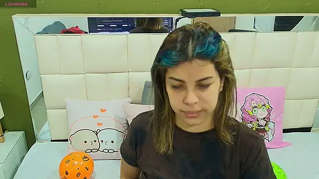 gisell gomez online show from 10/19/25, 12:08