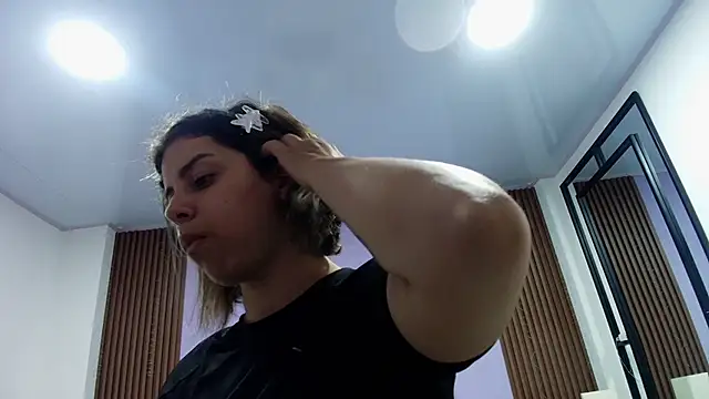 gisell gomez online show from 02/19/26, 07:55