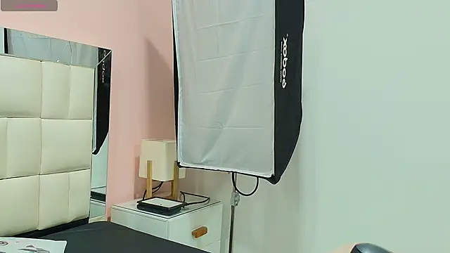 gisell gomez online show from 11/09/25, 12:20