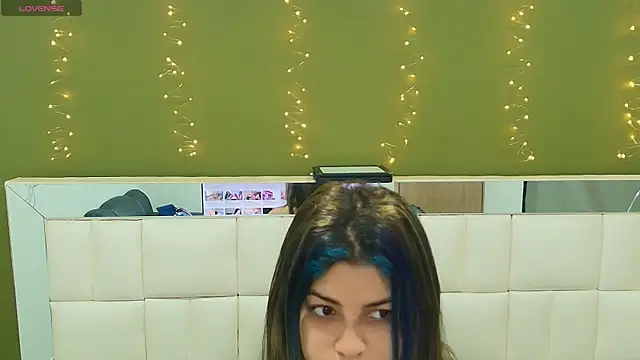 gisell gomez online show from 09/24/25, 12:11