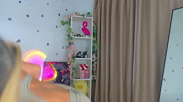 HoneyJohansson online show from 10/07/25, 04:52