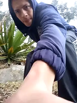 Snapshot of Thomasjons_ chatting on 11/06/25, 12:42 Thomasjons online show from 11/06/25, 12:42