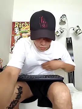 Thomasjons  online show from 02/13/26, 06:30