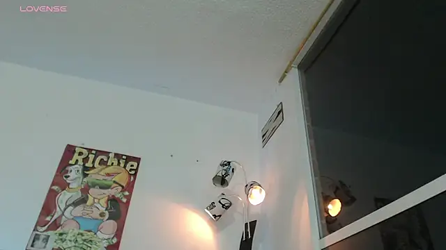 Thomasjons  online show from 04/10/26, 04:08