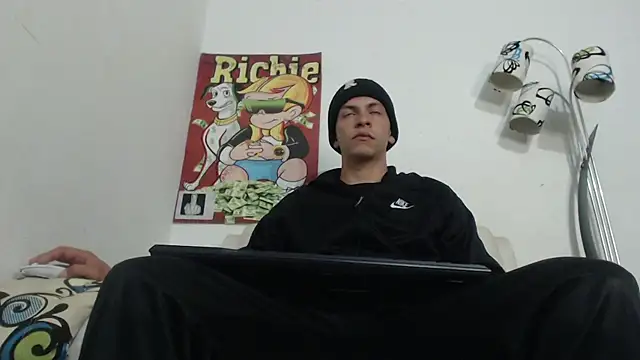 Snapshot of Thomasjons_ chatting on 11/29/25, 03:17 Thomasjons online show from 11/29/25, 03:17