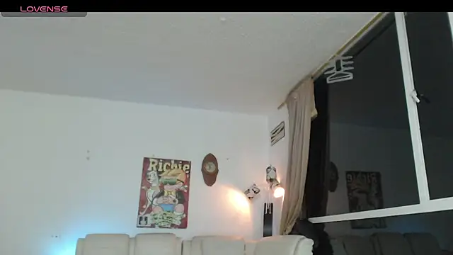 Thomasjons  online show from 04/28/26, 10:08