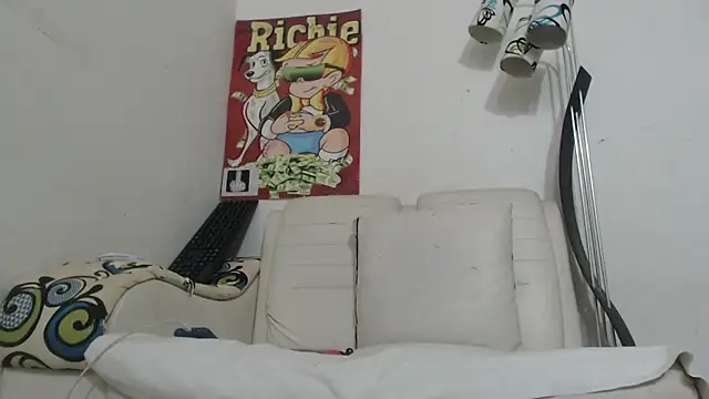 Snapshot of Thomasjons_ chatting on 11/15/25, 08:02 Thomasjons online show from 11/15/25, 08:02