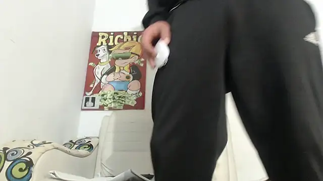 Snapshot of Thomasjons_ chatting on 11/28/25, 04:34 Thomasjons online show from 11/28/25, 04:34