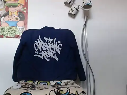 Snapshot of Thomasjons_ chatting on 10/02/25, 04:10 Thomasjons online show from 10/02/25, 04:10