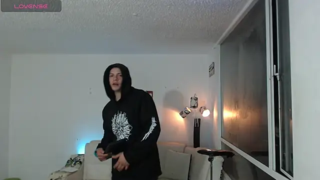 Thomasjons  online show from 04/18/26, 04:26