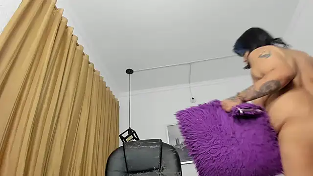 Karol c31 online show from 10/30/25, 02:21