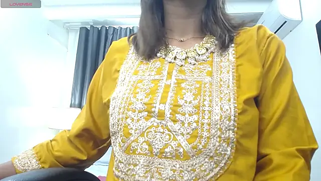 kairadayamai online show from 04/27/26, 12:14