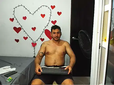 Snapshot of ashlan_king chatting on 03/01/26, 07:36 ashlan king online show from 03/01/26, 07:36