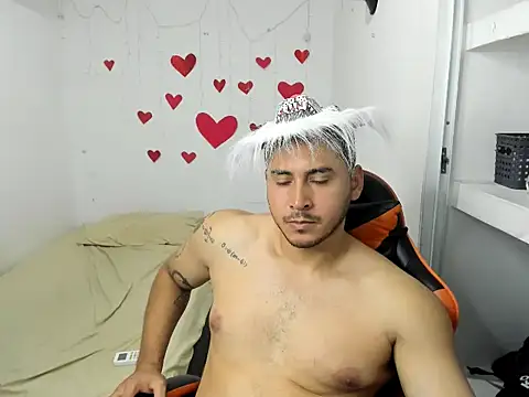 Snapshot of ashlan_king chatting on 02/23/26, 06:41 ashlan king online show from 02/23/26, 06:41