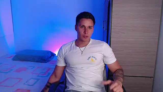 valentinosex1 online show from 02/06/26, 11:34