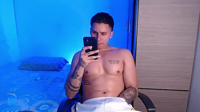 valentinosex1 online show from 11/30/25, 10:32