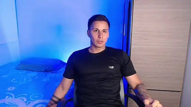 valentinosex1 online show from 01/06/26, 11:31