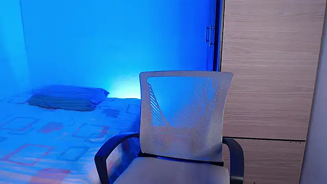 valentinosex1 online show from 11/22/25, 09:35