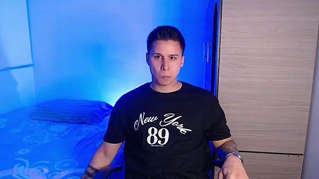 valentinosex1 online show from 01/10/26, 06:14