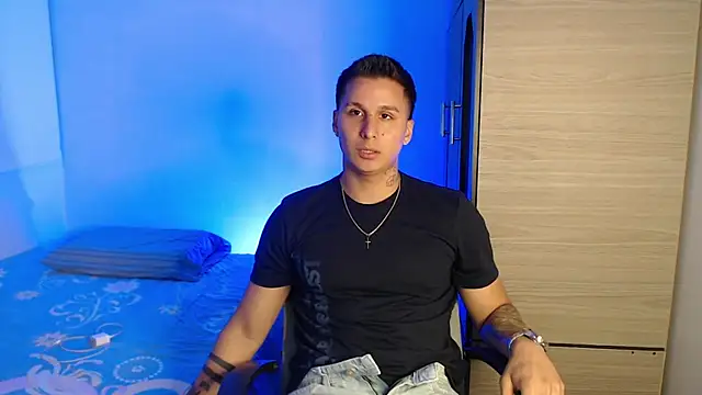 valentinosex1 online show from 12/02/25, 10:00