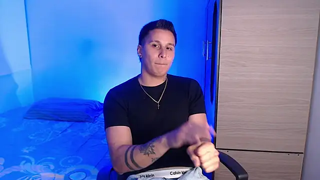 valentinosex1 online show from 01/17/26, 12:58