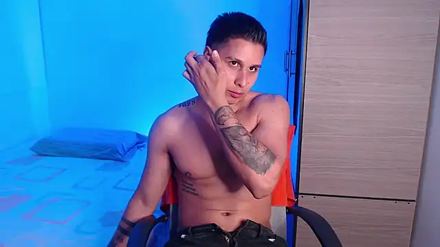 valentinosex1 online show from 09/18/25, 11:08