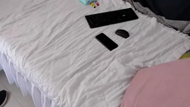 axel davis  online show from 11/04/25, 09:46