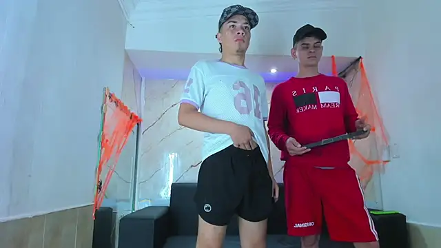 Snapshot of Rick_big chatting on 10/28/25, 04:35 Rick big online show from 10/28/25, 04:35