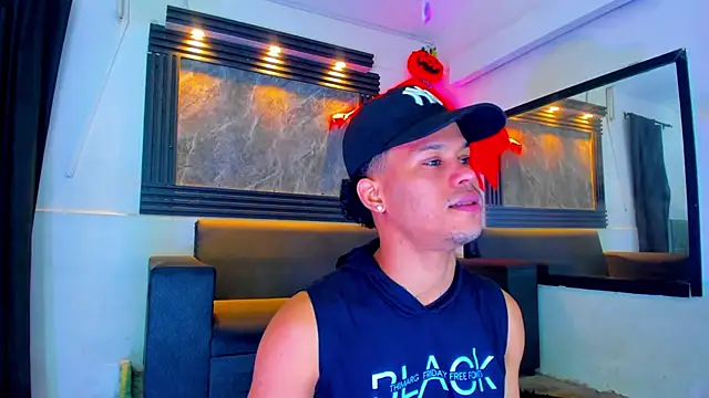 Snapshot of Rick_big chatting on 10/17/25, 04:16 Rick big online show from 10/17/25, 04:16