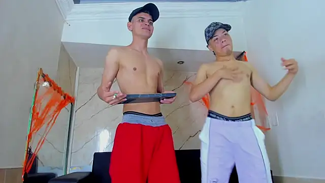 Snapshot of Rick_big chatting on 10/26/25, 04:13 Rick big online show from 10/26/25, 04:13